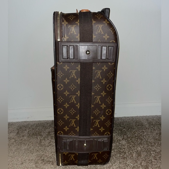 VINTAGE LOUIS VUITTON CARRY ON - Picture 3 of 13
